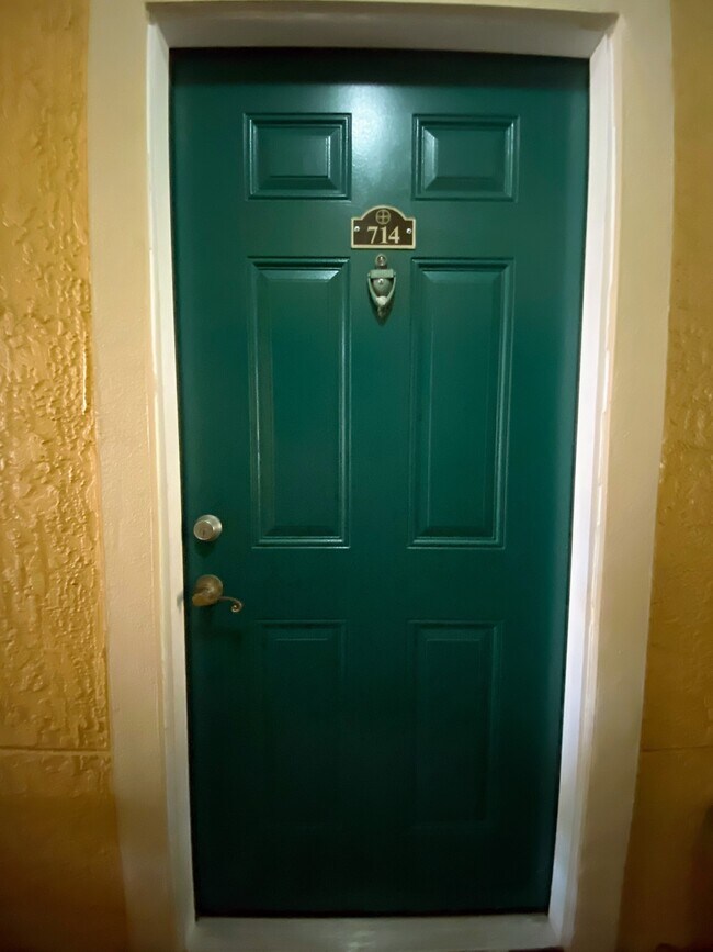 Photo - 2715 Via Capri