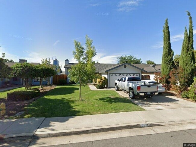Photo - 410 Sunset St