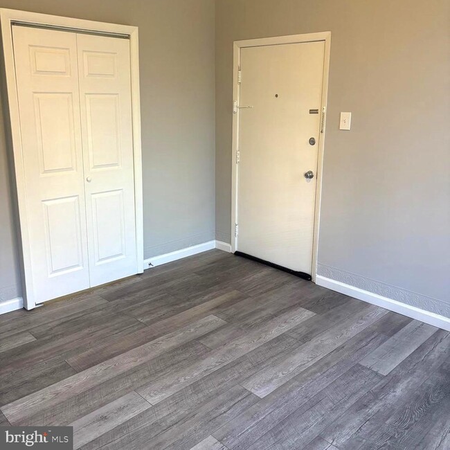 Photo - 308 E Union St