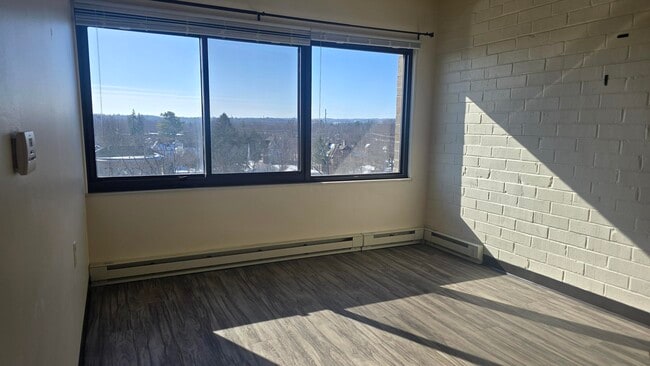 Living Room - Riverview Terrace