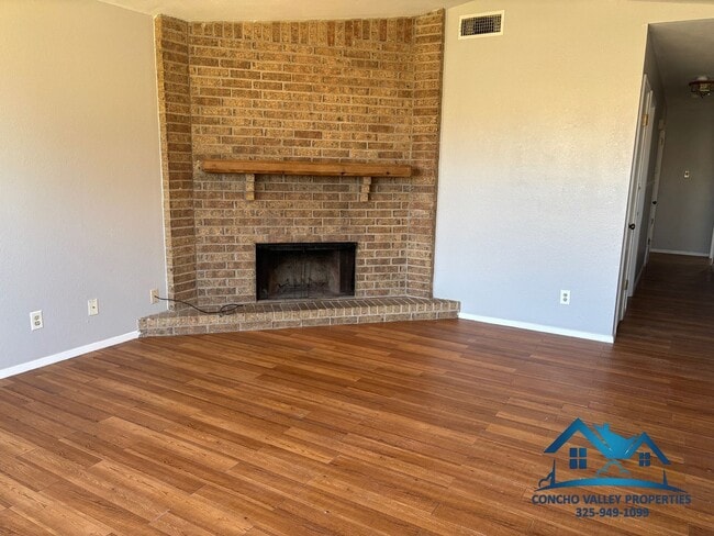 Photo - 3306 Cameron St