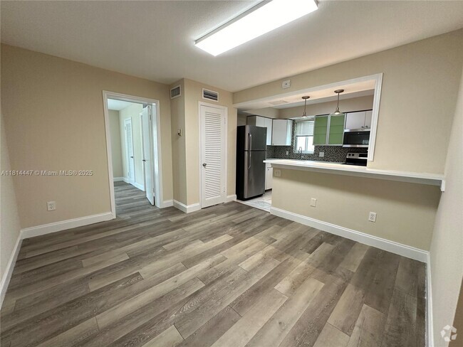 Building Photo - 9971 W Bay Harbor Dr Unit 207 Rental