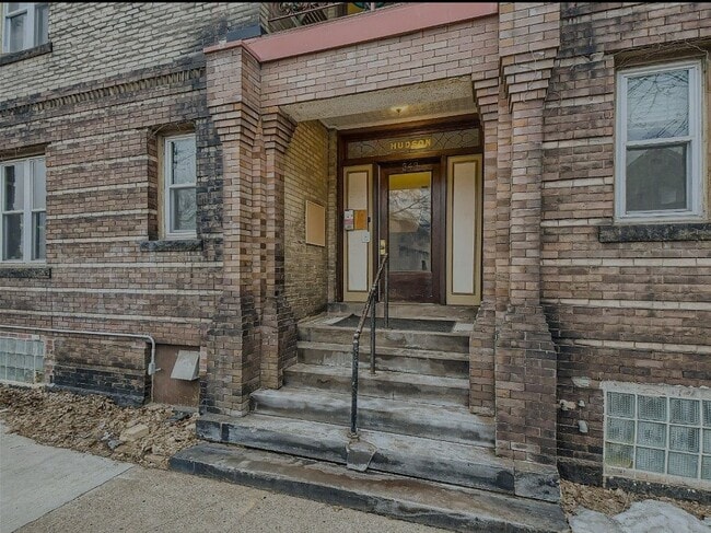 Photo - 1902 4th Ave S Unidad 6A