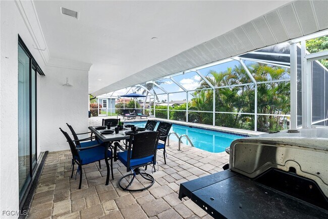 Photo - 2328 SE 27th St