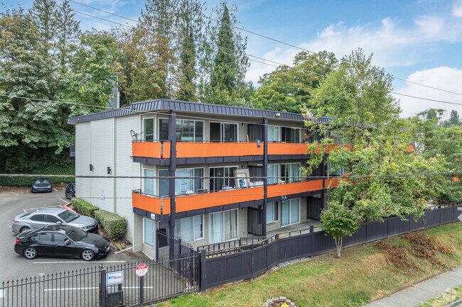 Photo - Innsbruck Apartments