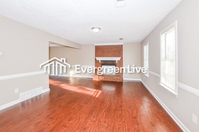 Photo - 4930 Blue Wing St