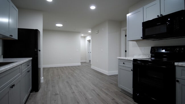 15 Hungerford Terrace Unit 1