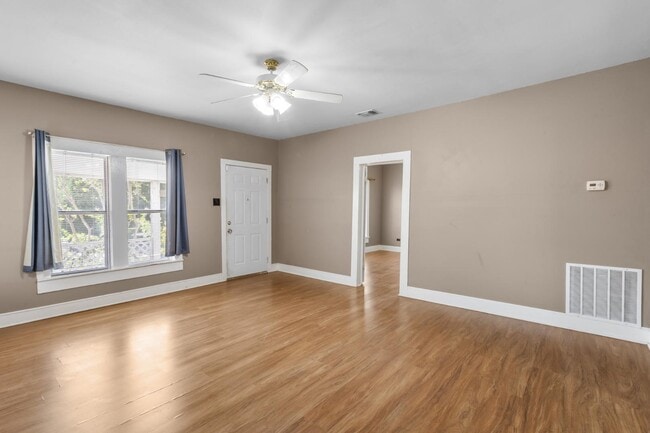 Photo - 412 S 4th St