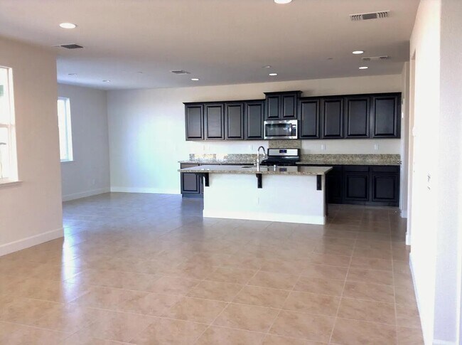 Photo - 239 Bravada Cir