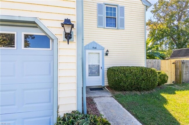 Photo - 908 Vincent Ct