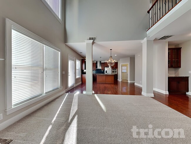 Photo - 1533 Country Wood Dr