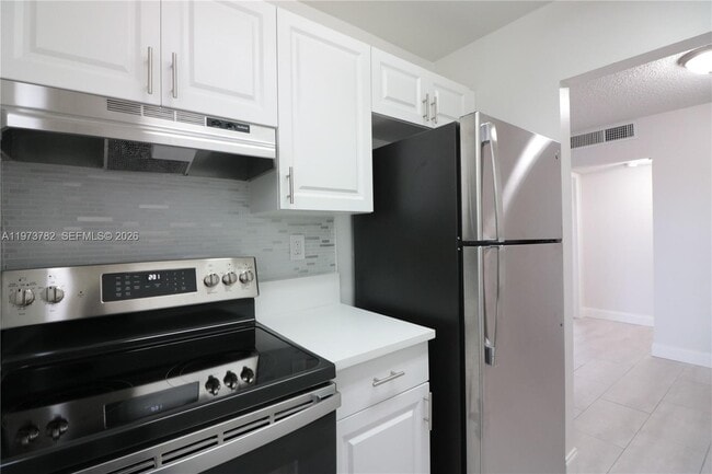 Photo - 400 NE 1st St Unidad 207