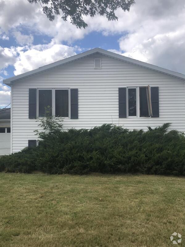 Building Photo - 216 French Rd Rental