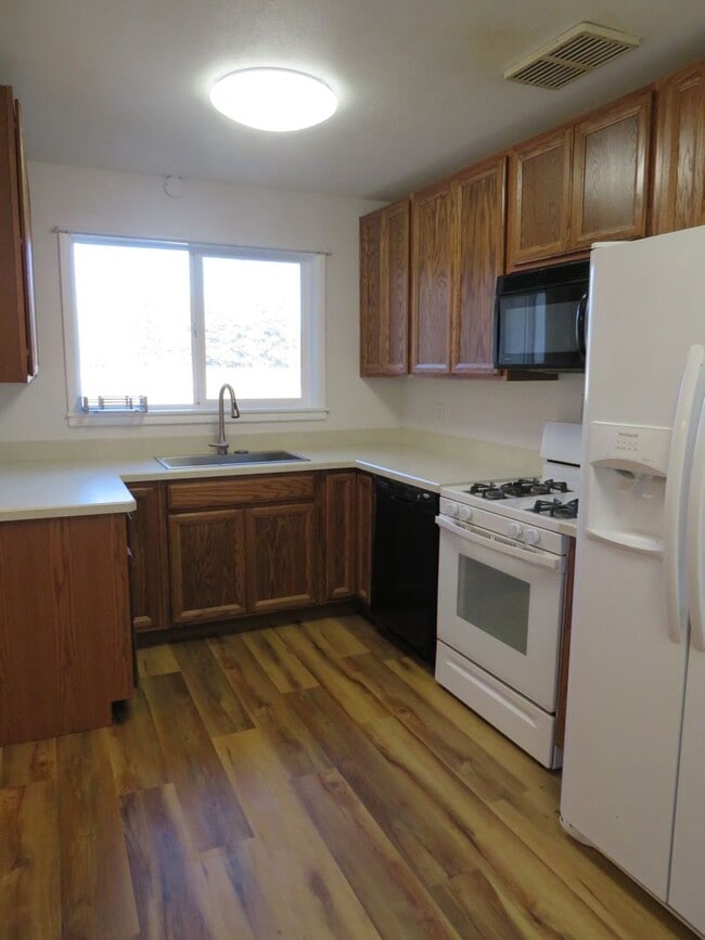 Photo - 3 Bedroom House with 1 Car Garage in Billings Heights