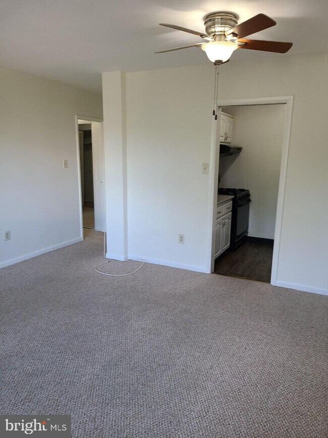 Photo - 1830 Columbia Pike Unit 209