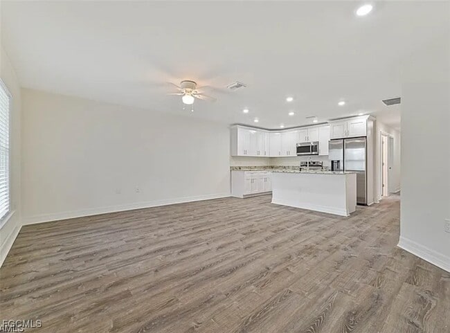 Photo - 4414 28th St SW