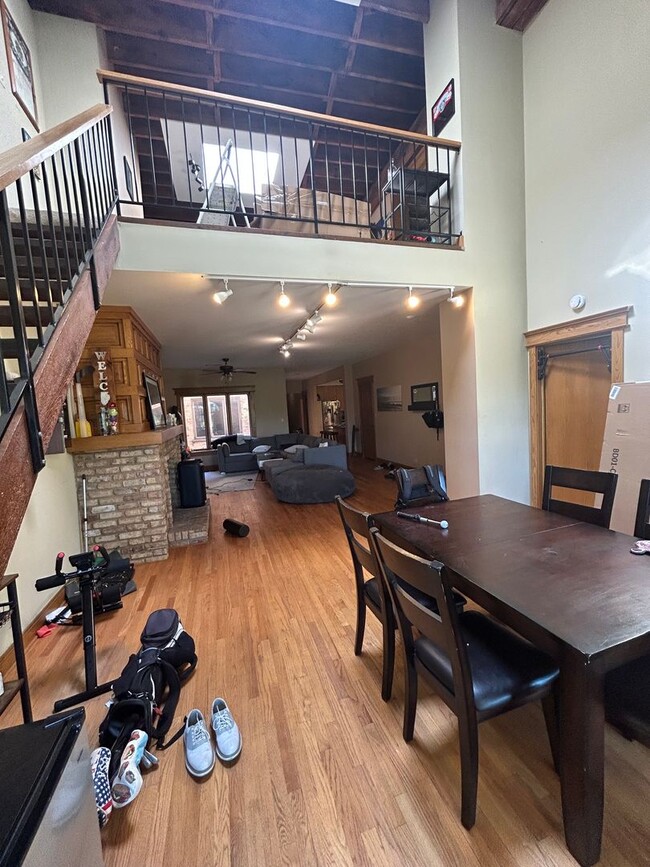 Photo - 443 W Eugenie St Unit 3E