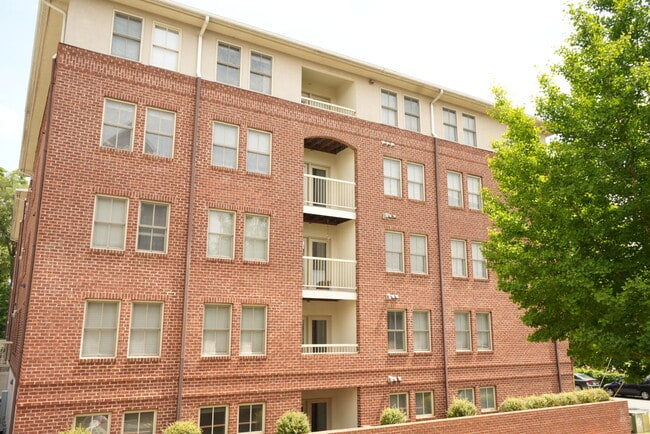 Building Photo - Venable Court Apartments