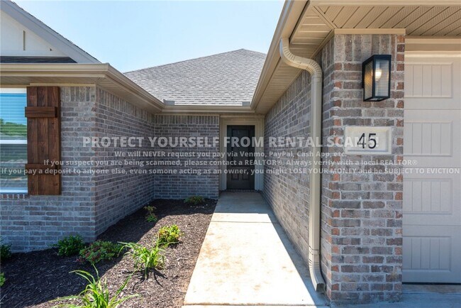 Photo - 45 W Pitts St