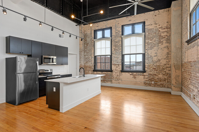 Building Photo - The Emery Rental