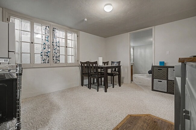 Photo - 261 Belford Ave Unidad 261 Belford Avenue