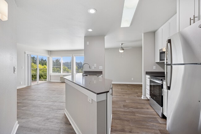 Photo - Sunset Summit Apartments