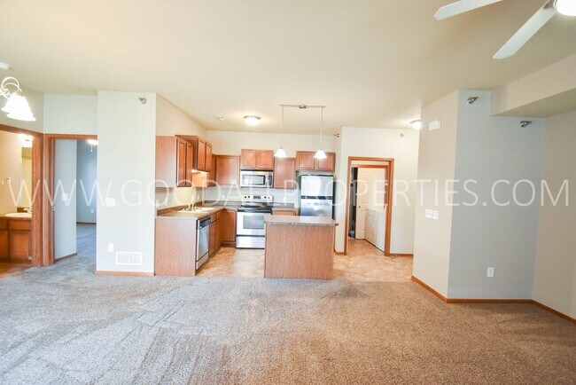 Photo - 2 Bedroom 2 Bath Condo with Garage on the ground level! Unidad 2