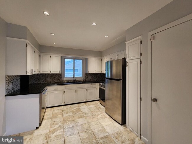 Photo - 125 Lakedale Dr