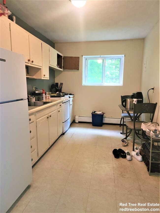 Photo - 35 Westgate Rd Unit 3