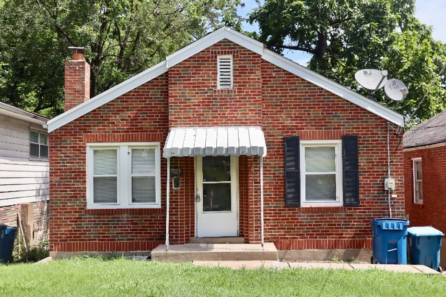 Building Photo - 7013 Florence Pl Rental