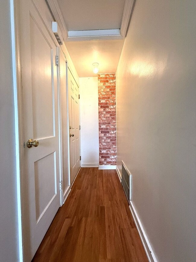 Photo - 217 W Maple St