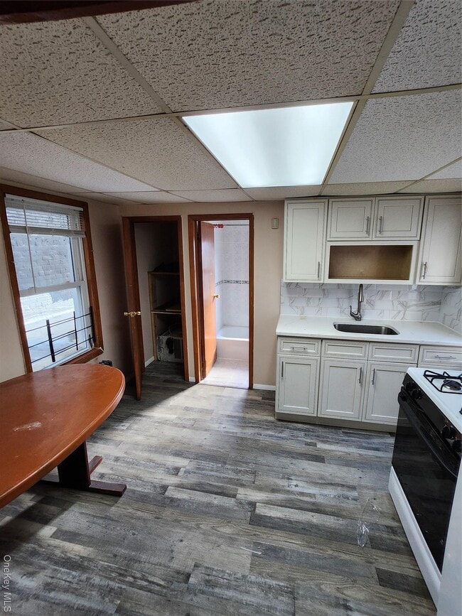 Photo - 96-08 101st Ave Unidad 2nd Floor