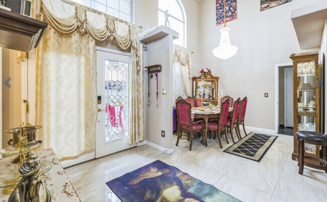 Photo - Fully Furnished Luxury Home with Solar