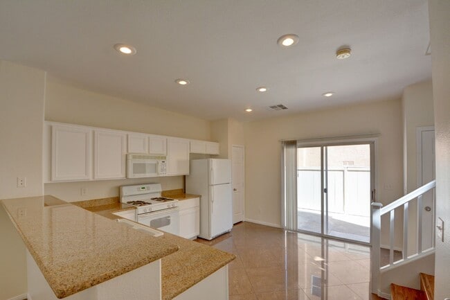 Photo - Beautiful two bedroom in great location Unit 11119 AFRICAN SUNSET