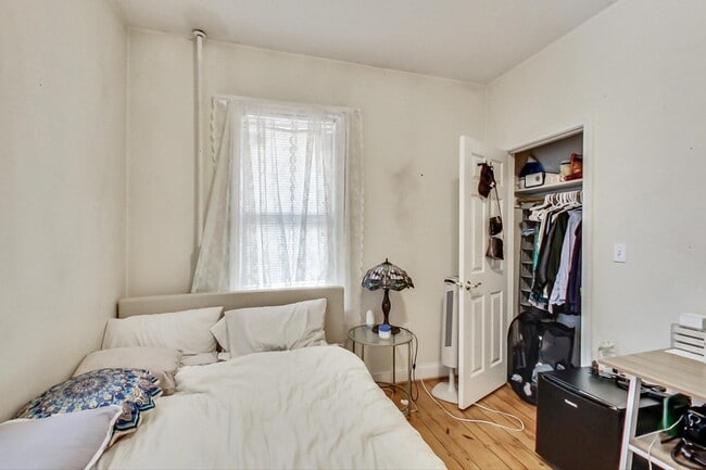 Photo - 47 Hillside St