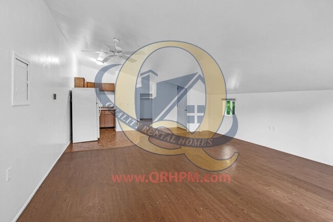 1199 E Mt Morris Rd Unidad 1199 E. Mt. Morris St. Unit C