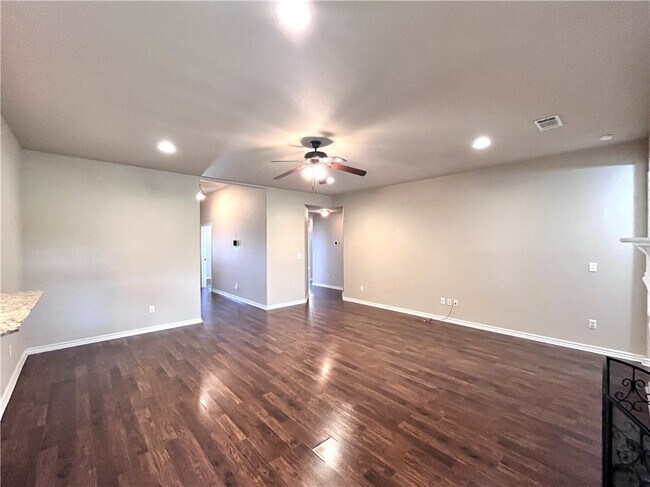 Photo - 4901 SW Energy Ave