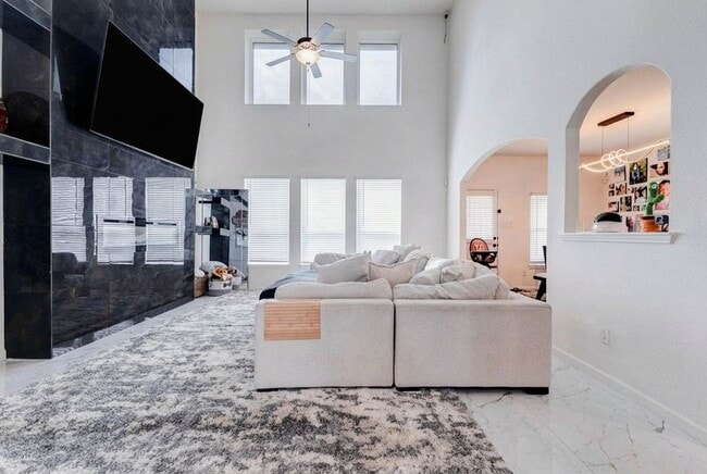 Photo - 22127 Roxanne Field Ln