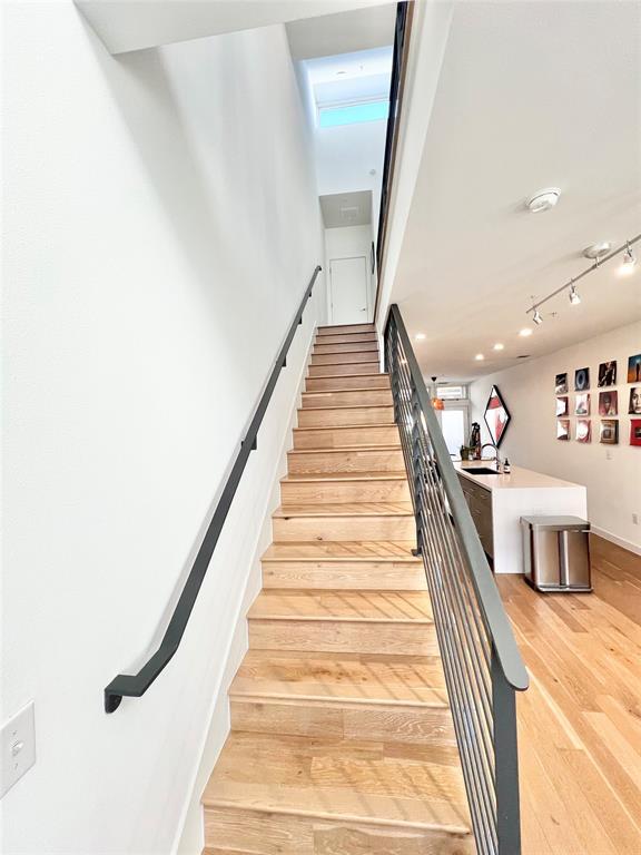 Photo - 2002 E 7th St Unit 223