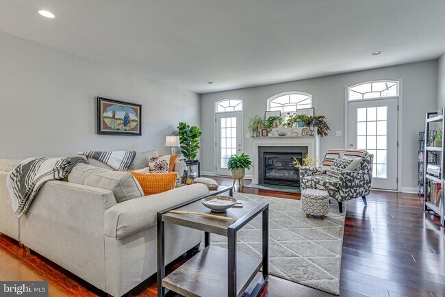 742 Collington Ct