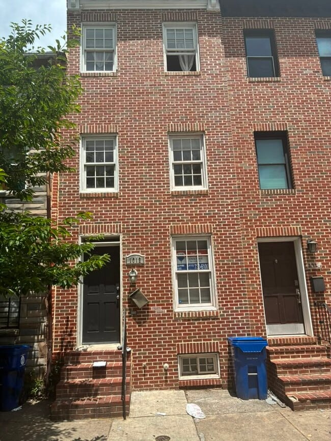 Photo - 1012 W Lombard St