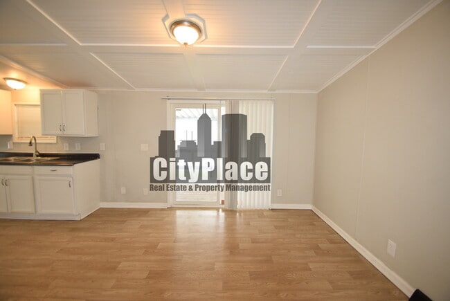 Photo - 2841 W Ray St