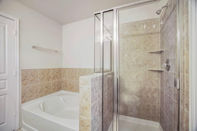 Photo - 19607 Whitehaven Mdw Trl