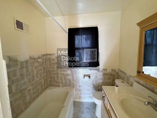 Photo - 403 S 1st- 3 bedroom house in Parkston