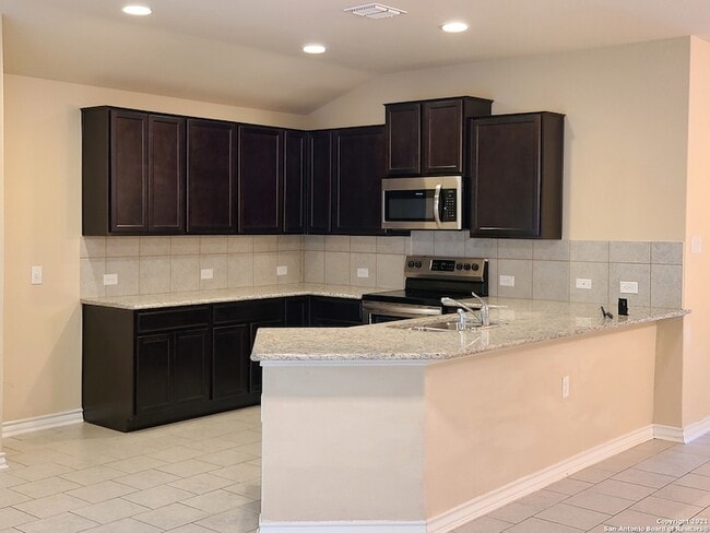 12110 Sapphire River