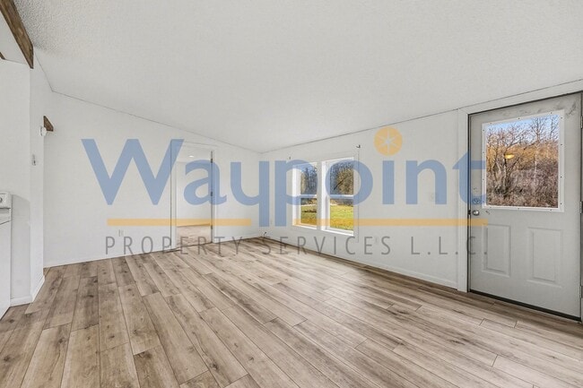 Photo - 4639 N Vickeryville Rd