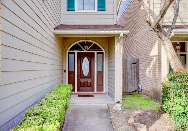 Photo - 2220 Bering Dr Unit 6