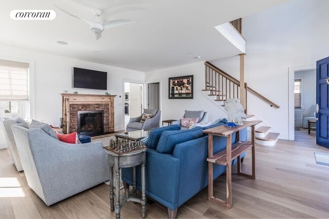 Photo - 164 Division St