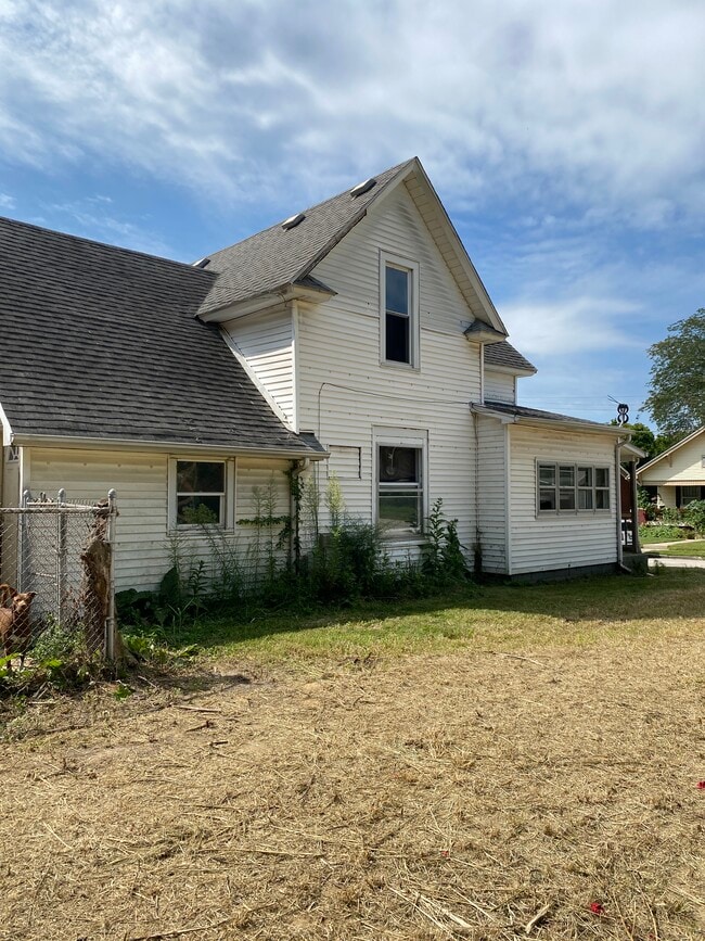 Photo - 21 Schultz St