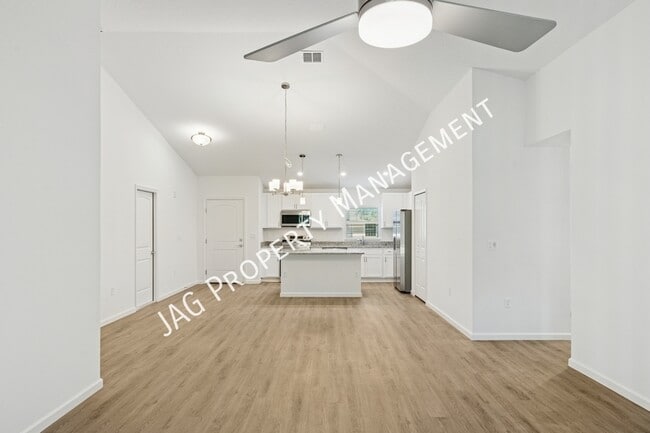 Photo - 1282 Hegira St NW